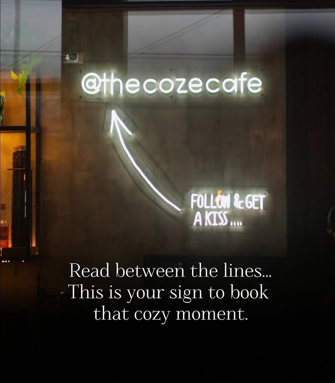 Coze café neon sign
